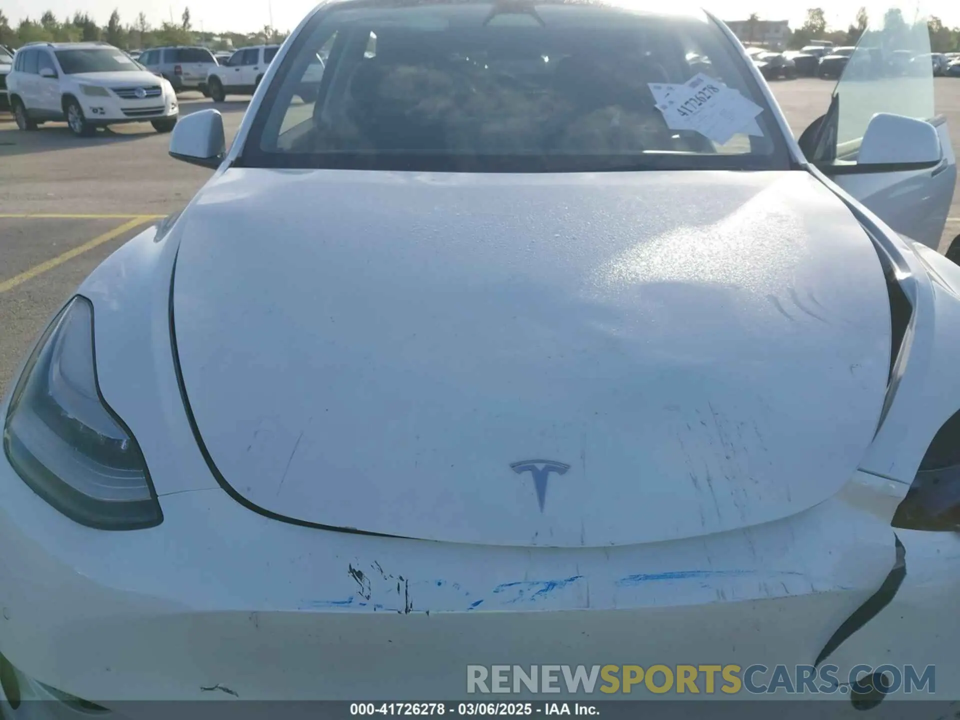 10 fotografías del automóvil dañado 5YJYGDED3MF103650 TESLA MODEL Y 2021