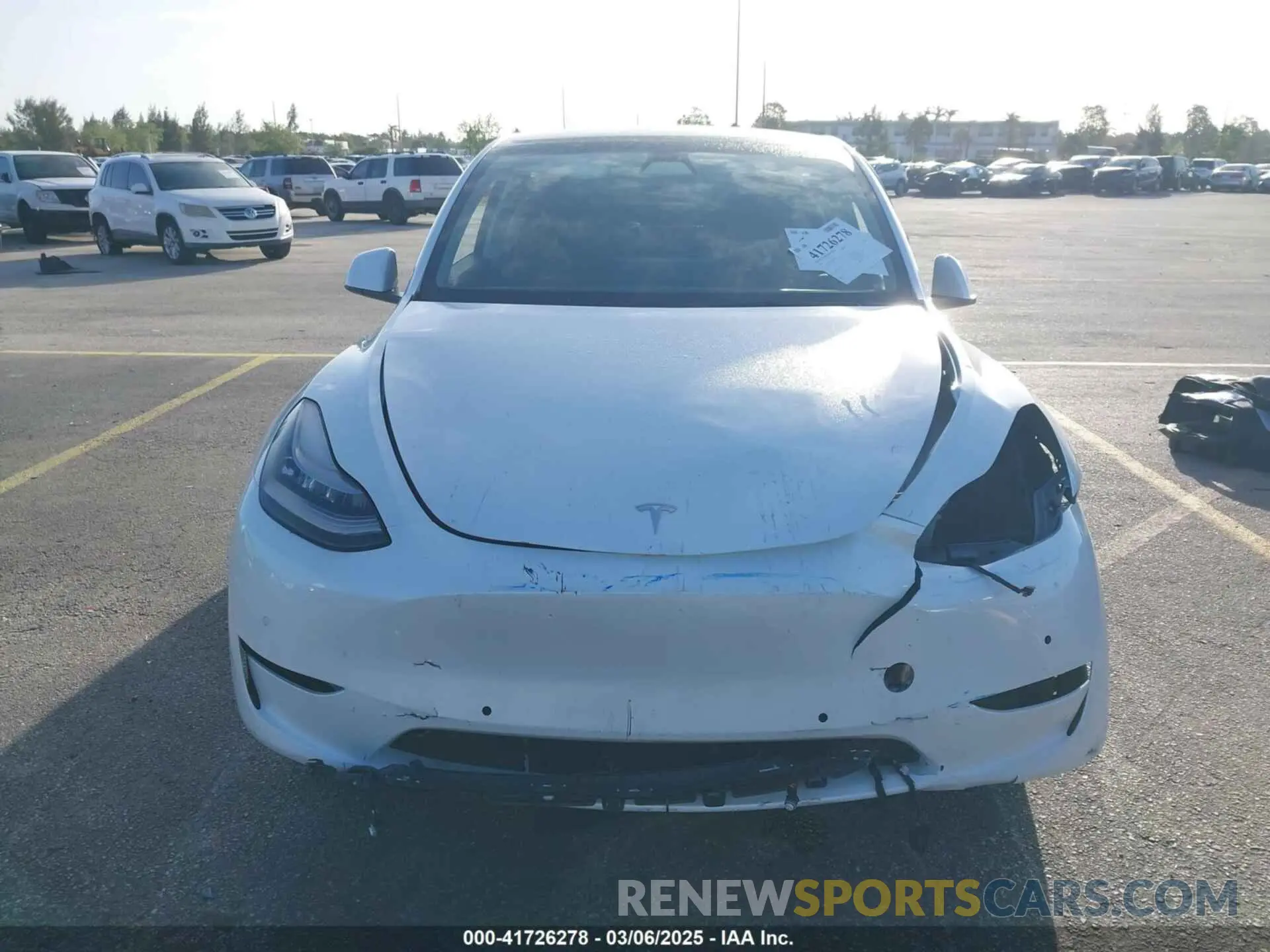 11 fotografías del automóvil dañado 5YJYGDED3MF103650 TESLA MODEL Y 2021