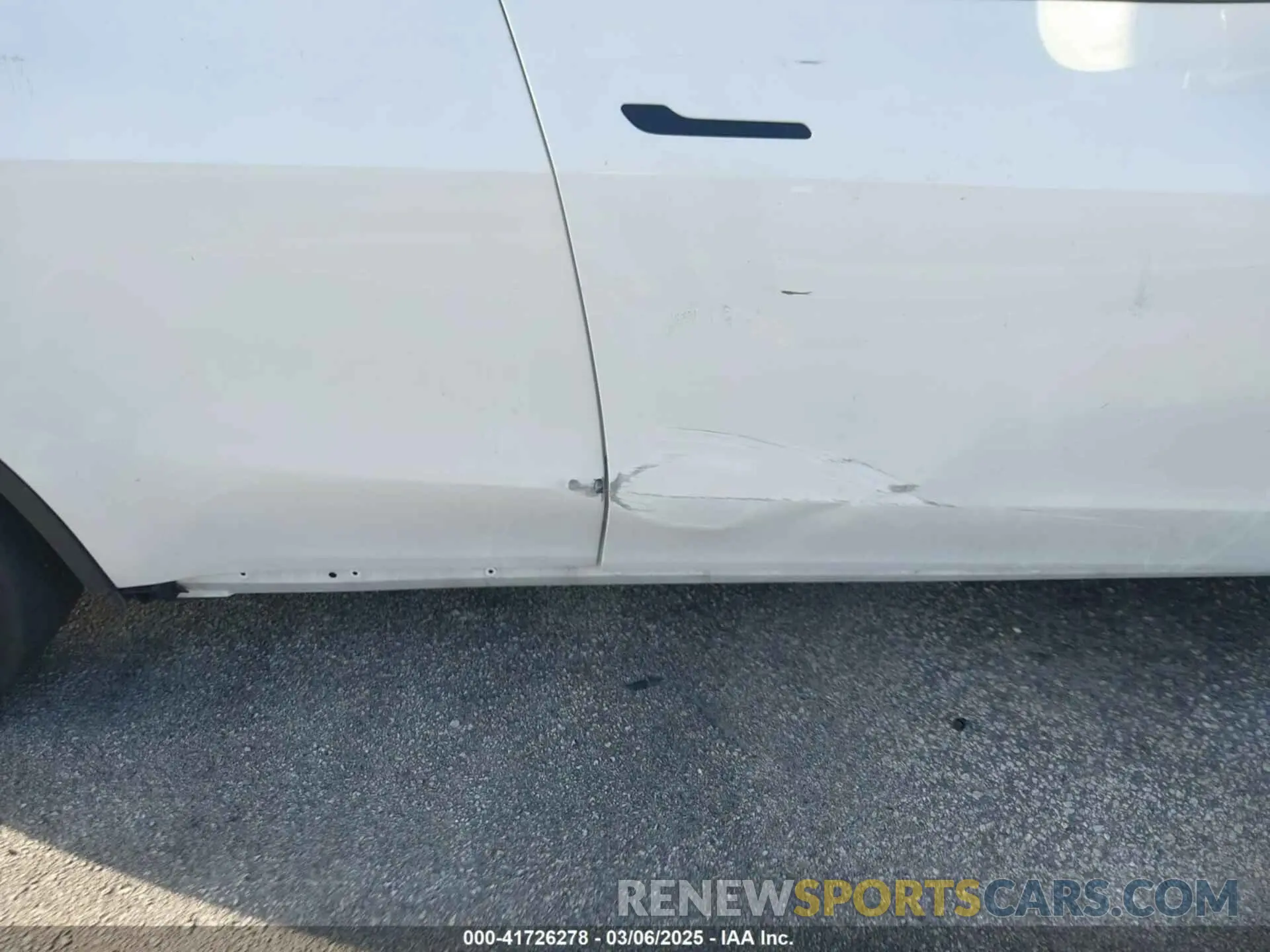 20 fotografías del automóvil dañado 5YJYGDED3MF103650 TESLA MODEL Y 2021