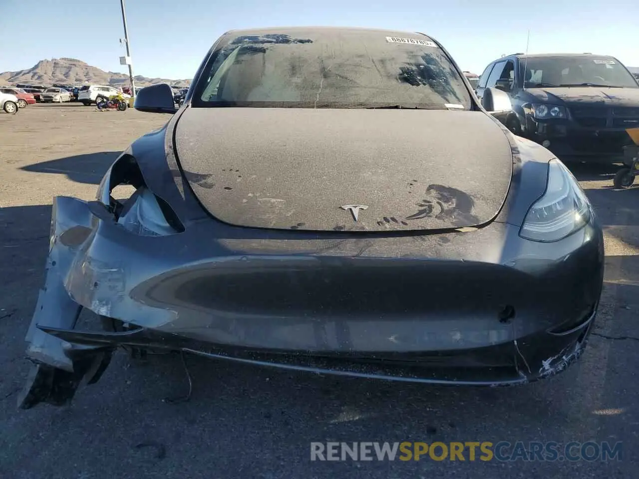 5 fotografías del automóvil dañado 5YJYGDED4MF174002 TESLA MODEL Y 2021