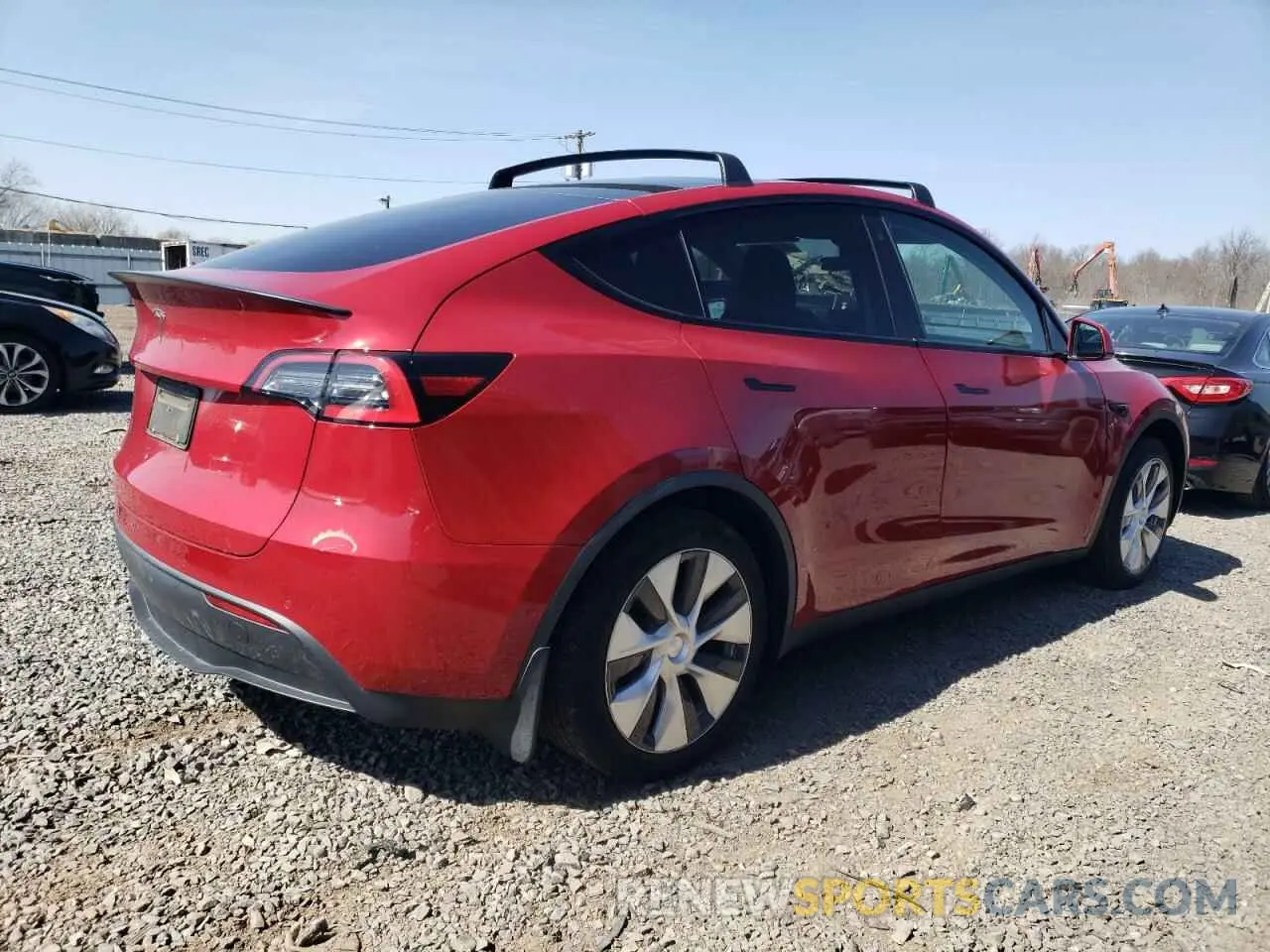 3 fotografías del automóvil dañado 5YJYGDED5MF132972 TESLA MODEL Y 2021