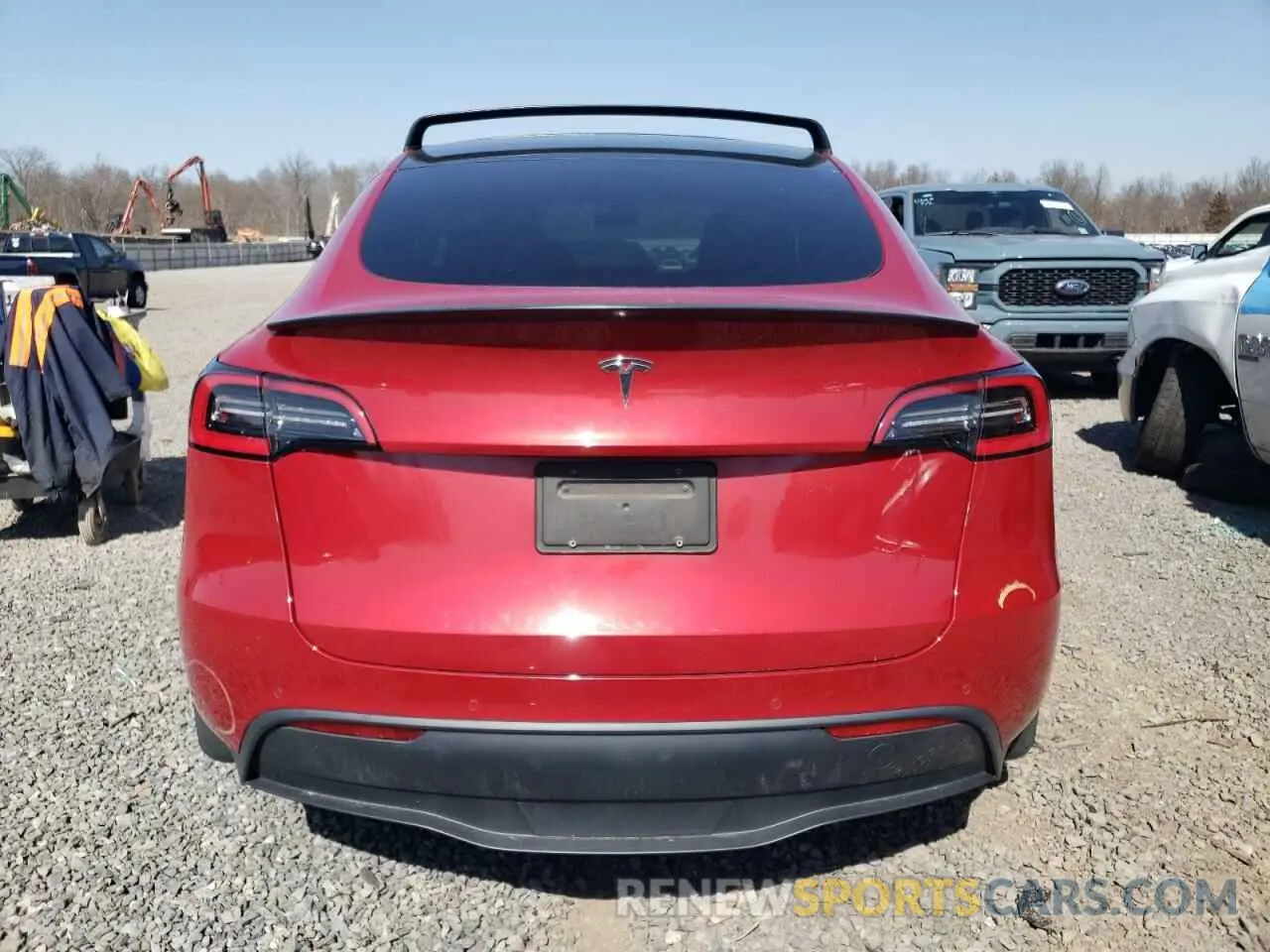 6 fotografías del automóvil dañado 5YJYGDED5MF132972 TESLA MODEL Y 2021