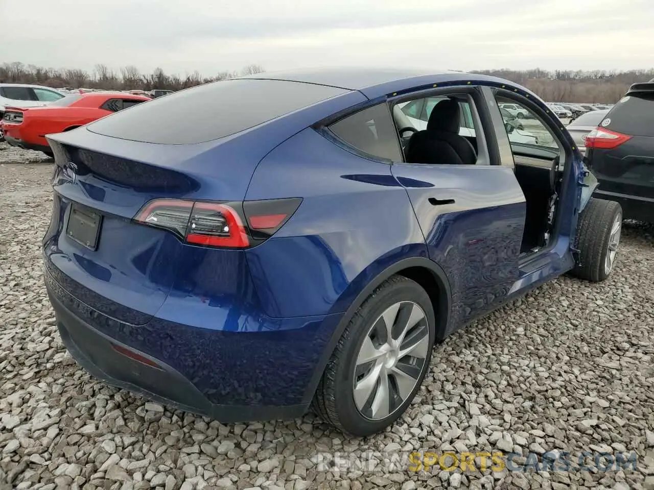 3 fotografías del automóvil dañado 5YJYGDED7MF106342 TESLA MODEL Y 2021