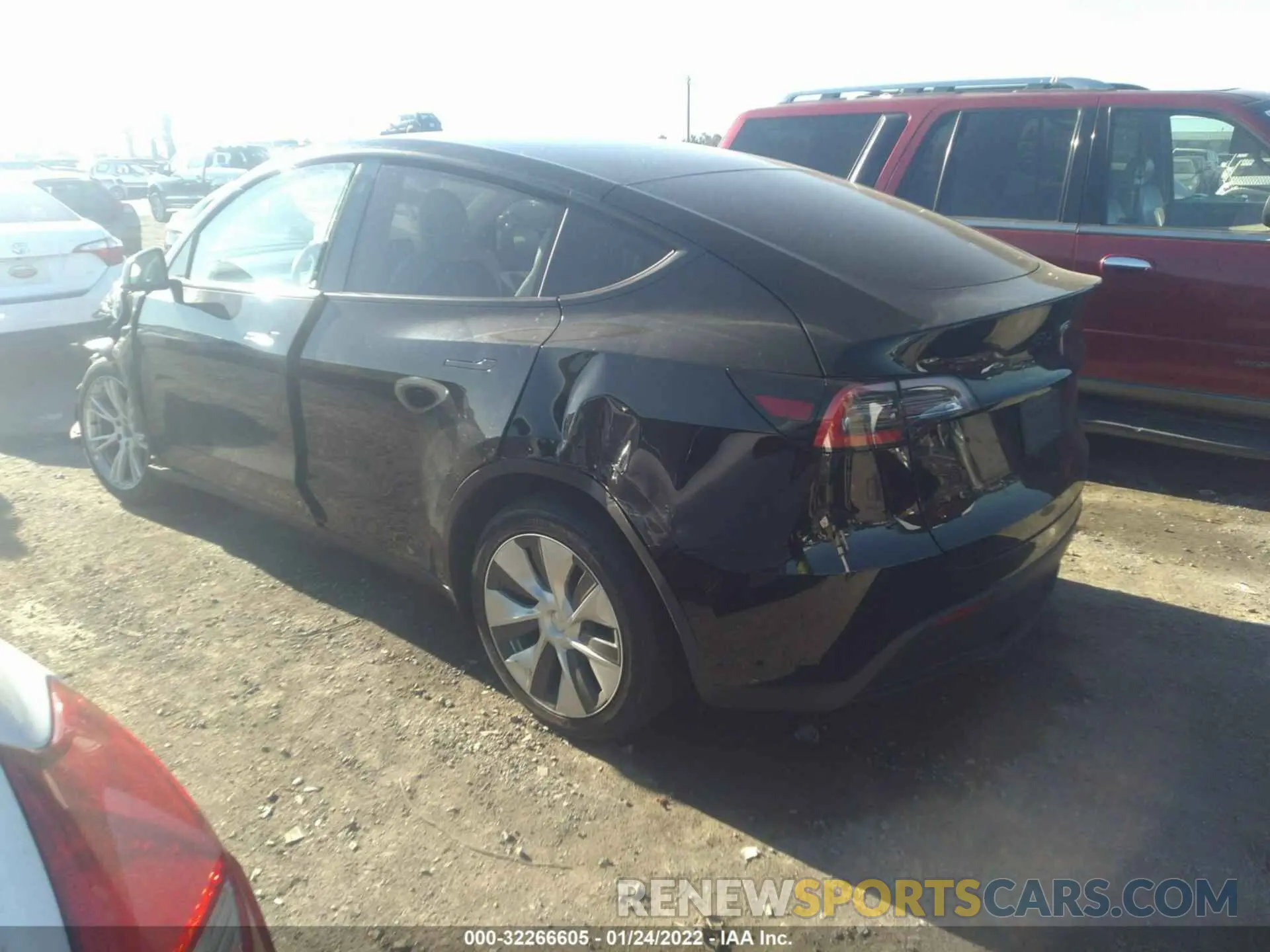 3 fotografías del automóvil dañado 5YJYGDED9MF103961 TESLA MODEL Y 2021