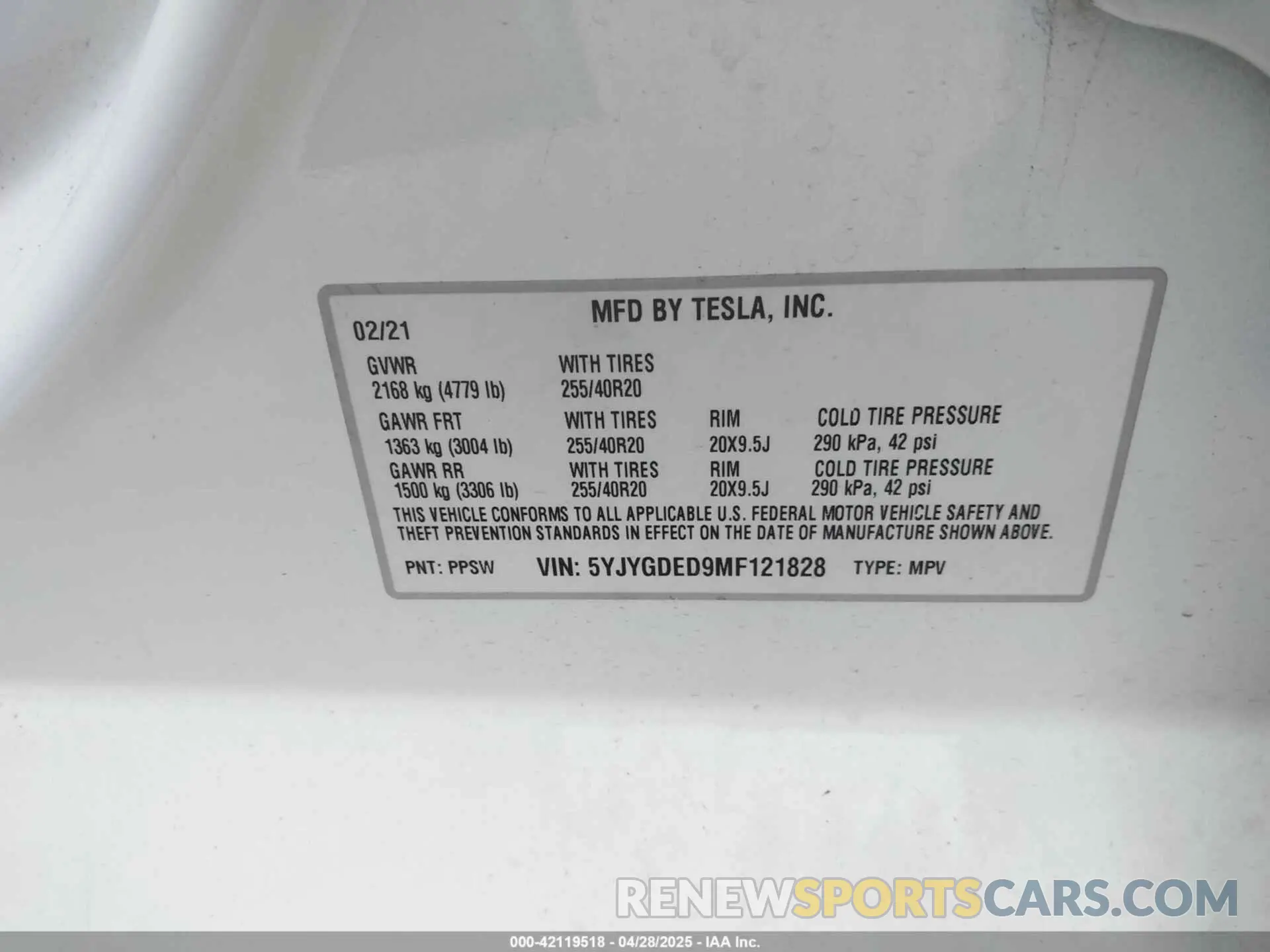 9 fotografías del automóvil dañado 5YJYGDED9MF121828 TESLA MODEL Y 2021