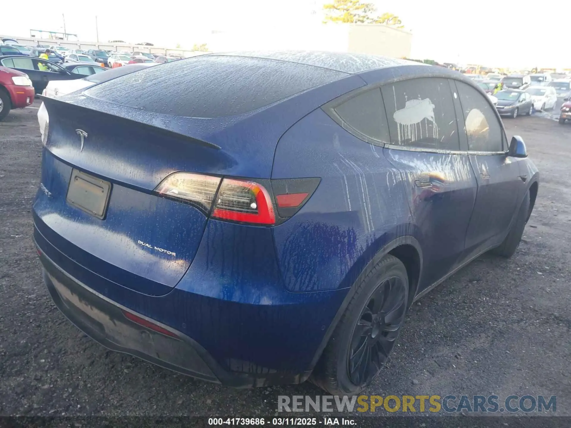 4 fotografías del automóvil dañado 5YJYGDEE0MF066727 TESLA MODEL Y 2021