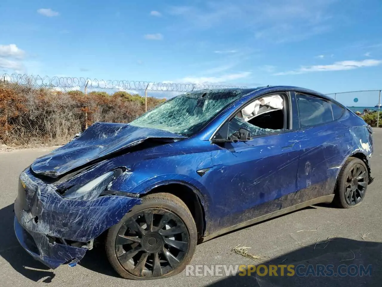 1 fotografías del automóvil dañado 5YJYGDEE0MF082944 TESLA MODEL Y 2021