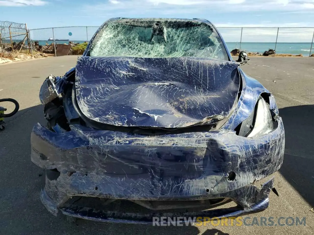 5 fotografías del automóvil dañado 5YJYGDEE0MF082944 TESLA MODEL Y 2021