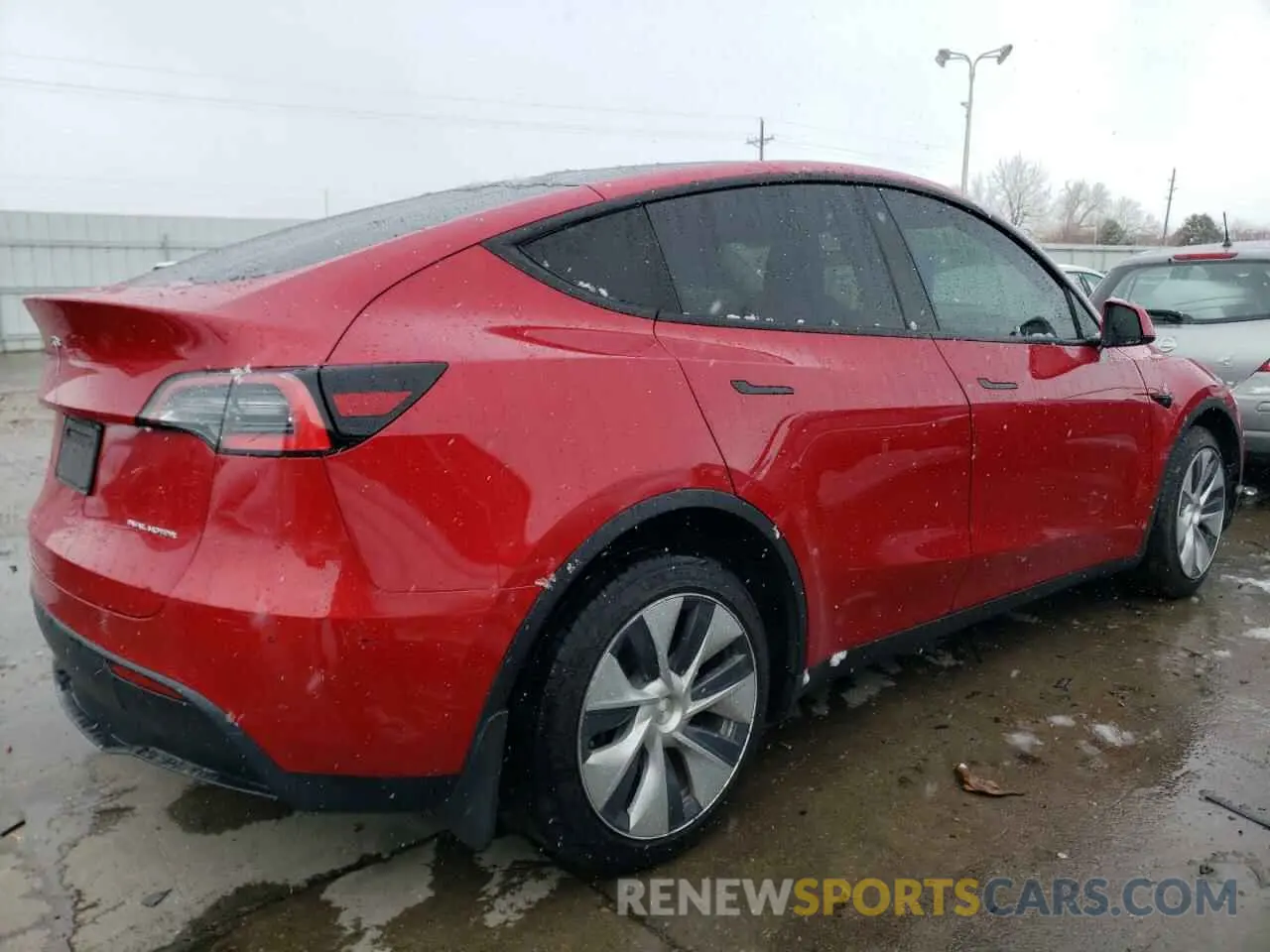 3 fotografías del automóvil dañado 5YJYGDEE0MF091529 TESLA MODEL Y 2021
