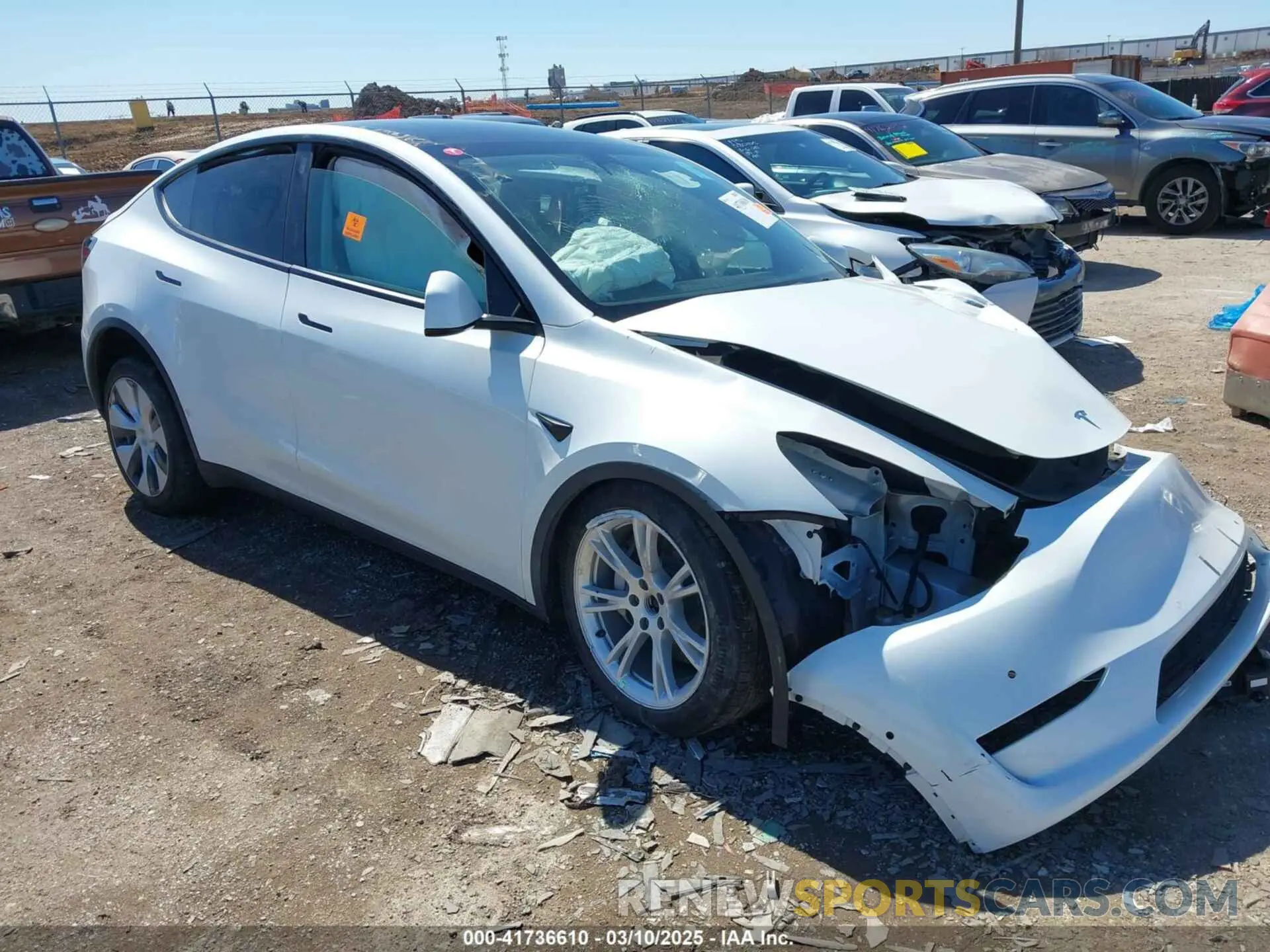 11 fotografías del automóvil dañado 5YJYGDEE0MF106255 TESLA MODEL Y 2021
