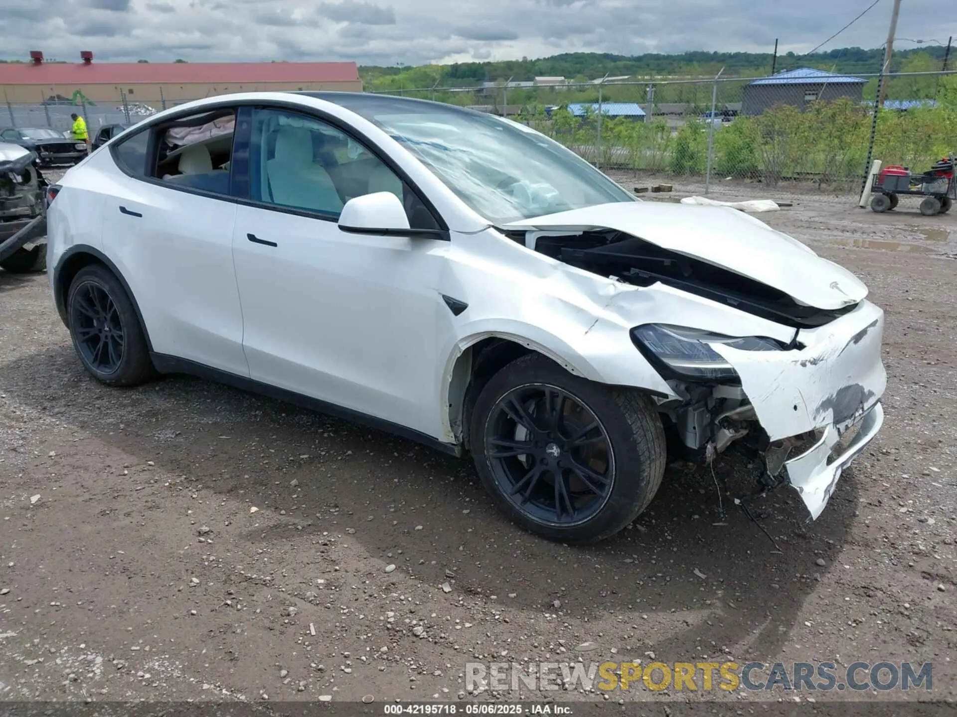 1 fotografías del automóvil dañado 5YJYGDEE0MF144777 TESLA MODEL Y 2021