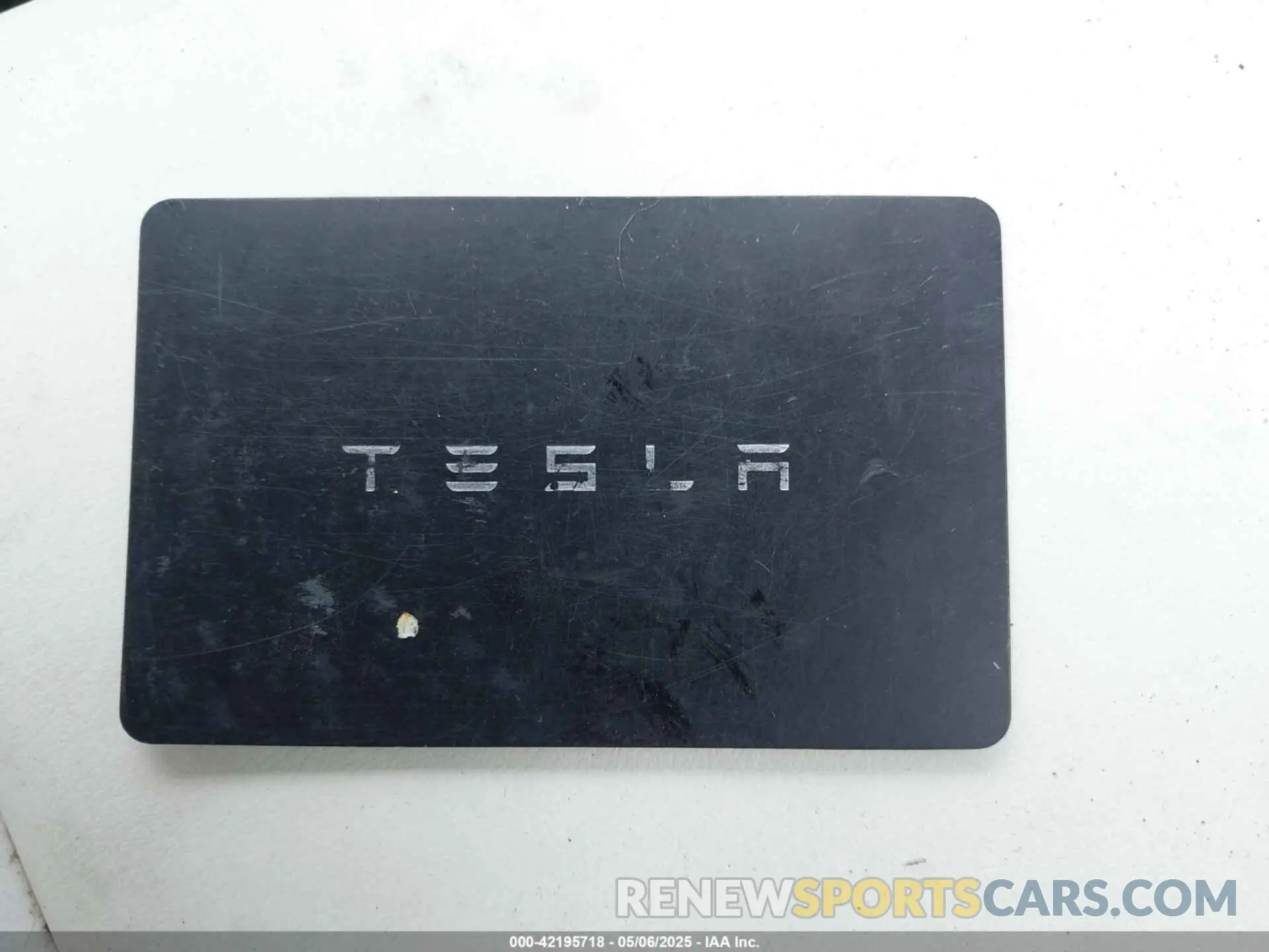 11 fotografías del automóvil dañado 5YJYGDEE0MF144777 TESLA MODEL Y 2021