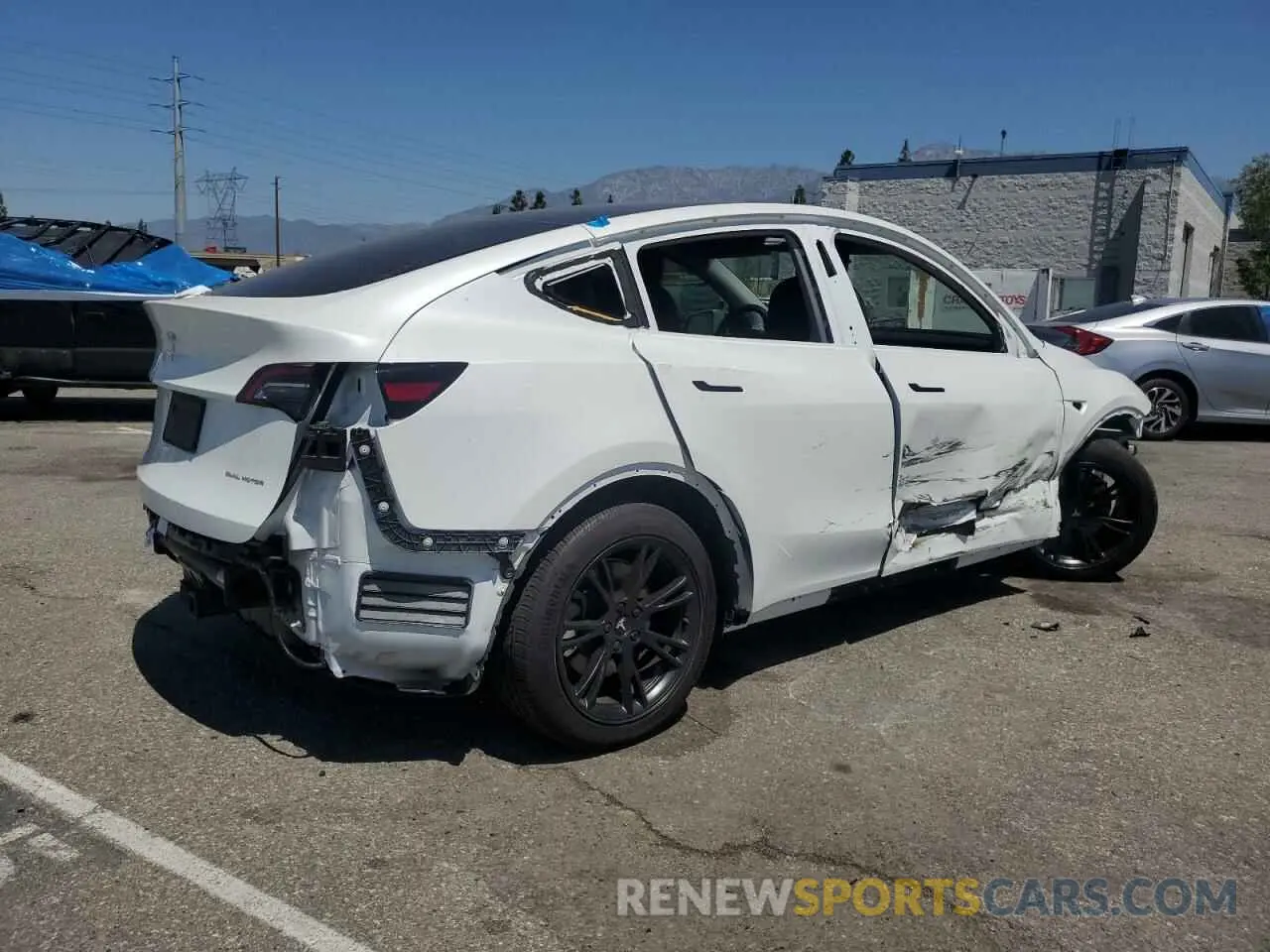 3 fotografías del automóvil dañado 5YJYGDEE0MF153074 TESLA MODEL Y 2021
