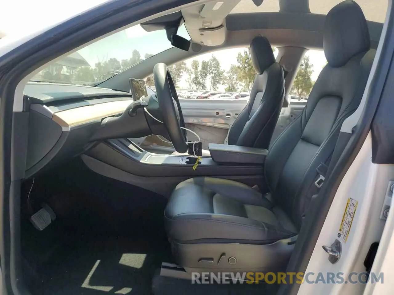 7 fotografías del automóvil dañado 5YJYGDEE0MF153074 TESLA MODEL Y 2021