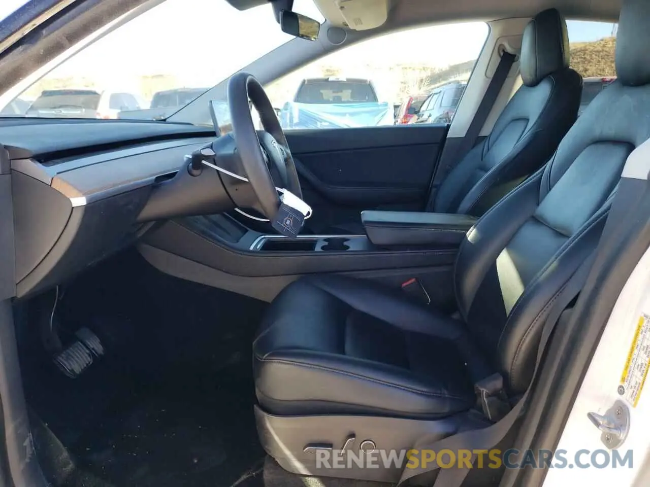 7 fotografías del automóvil dañado 5YJYGDEE0MF185605 TESLA MODEL Y 2021