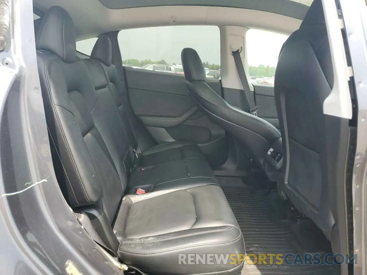10 fotografías del automóvil dañado 5YJYGDEE0MF196037 TESLA MODEL Y 2021
