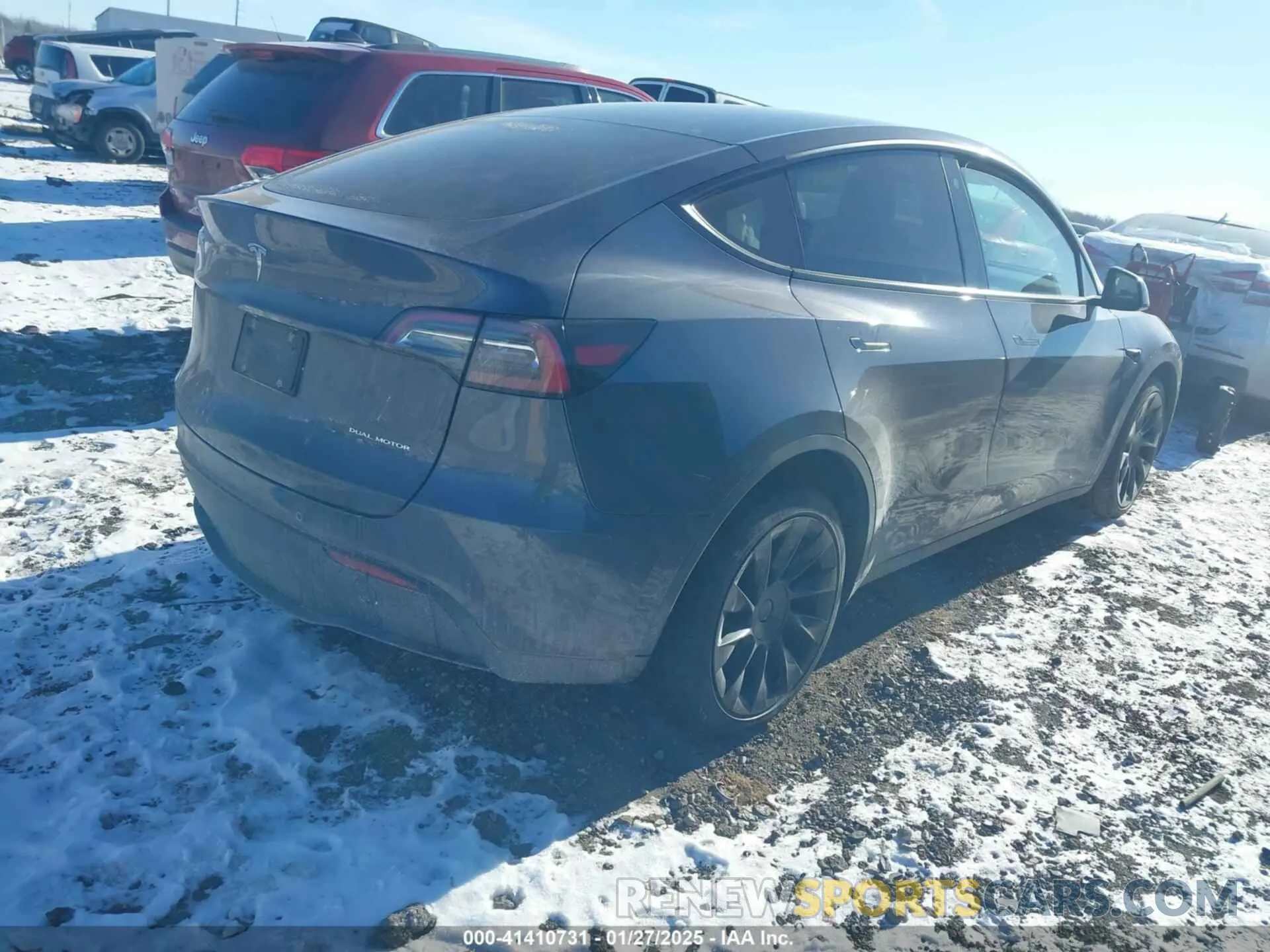 4 fotografías del automóvil dañado 5YJYGDEE0MF228744 TESLA MODEL Y 2021