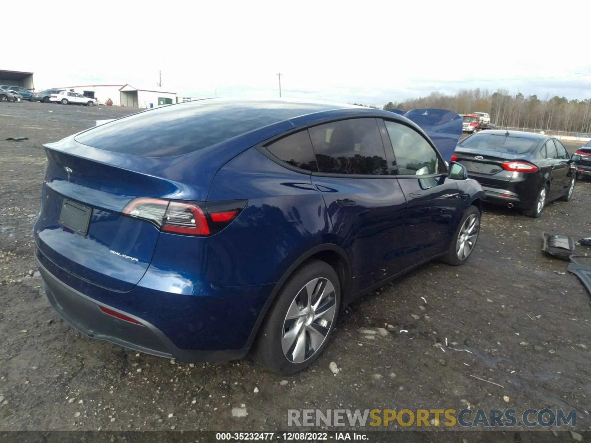 4 fotografías del automóvil dañado 5YJYGDEE0MF229053 TESLA MODEL Y 2021