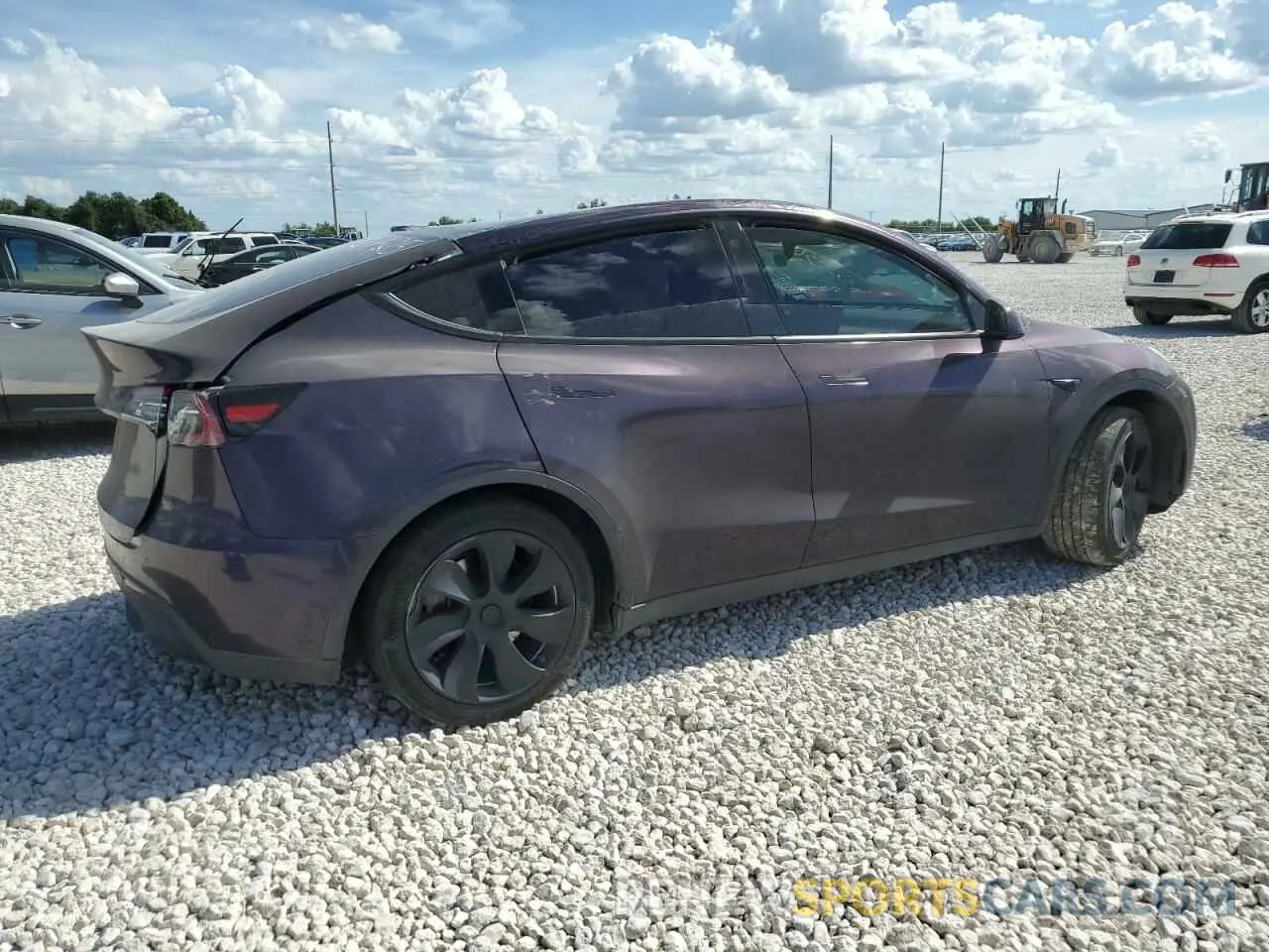 3 fotografías del automóvil dañado 5YJYGDEE0MF233152 TESLA MODEL Y 2021