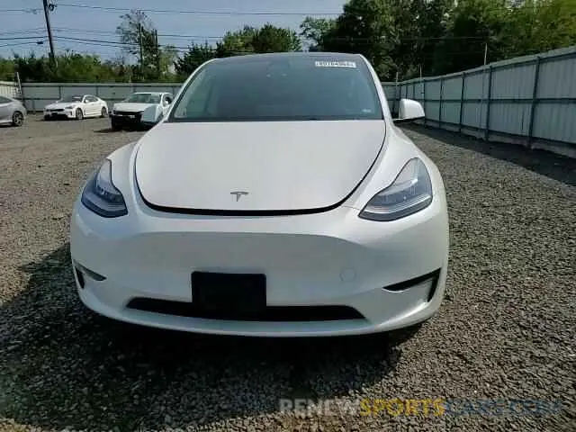 12 fotografías del automóvil dañado 5YJYGDEE0MF258102 TESLA MODEL Y 2021