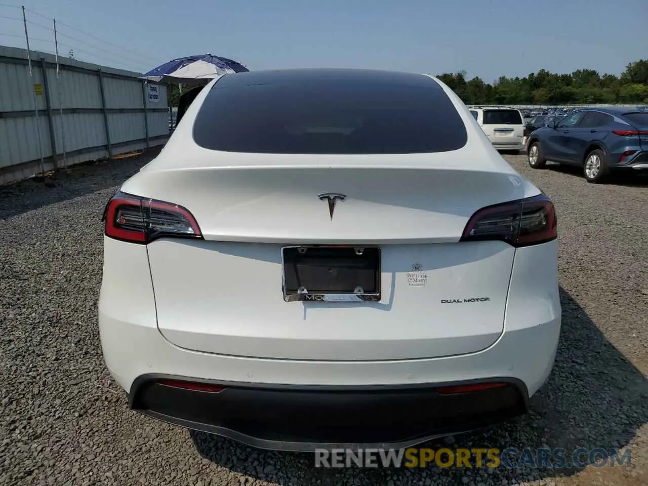 6 fotografías del automóvil dañado 5YJYGDEE0MF258102 TESLA MODEL Y 2021