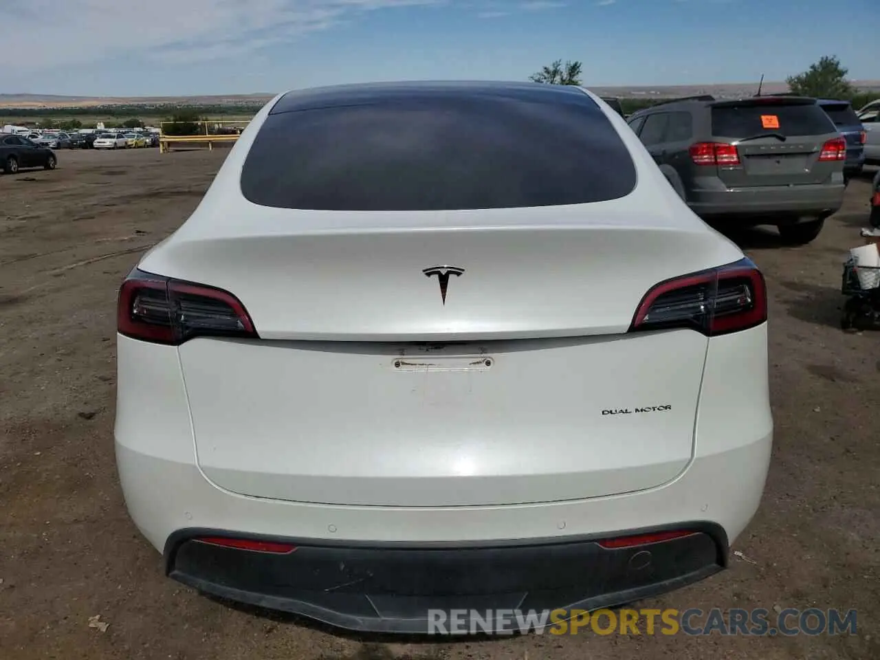 6 fotografías del automóvil dañado 5YJYGDEE0MF265020 TESLA MODEL Y 2021