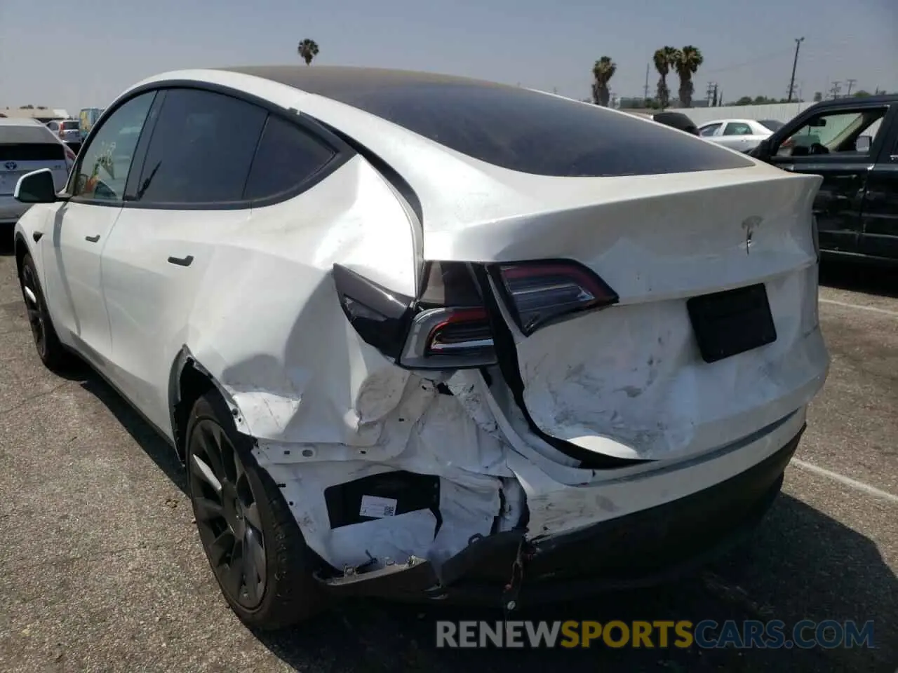 9 fotografías del automóvil dañado 5YJYGDEE0MF269133 TESLA MODEL Y 2021