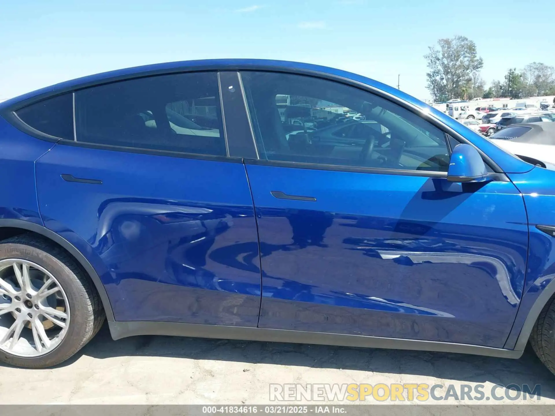 13 fotografías del automóvil dañado 5YJYGDEE0MF270461 TESLA MODEL Y 2021