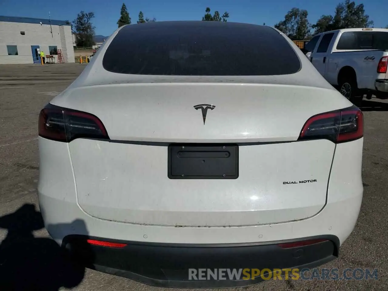 6 fotografías del automóvil dañado 5YJYGDEE0MF274834 TESLA MODEL Y 2021