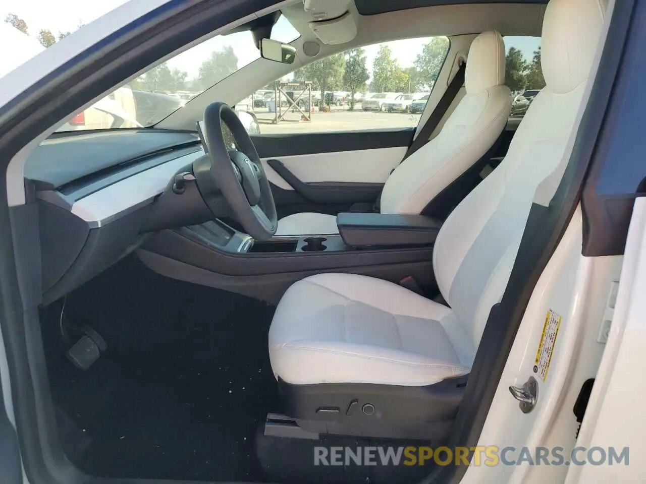 7 fotografías del automóvil dañado 5YJYGDEE0MF274834 TESLA MODEL Y 2021
