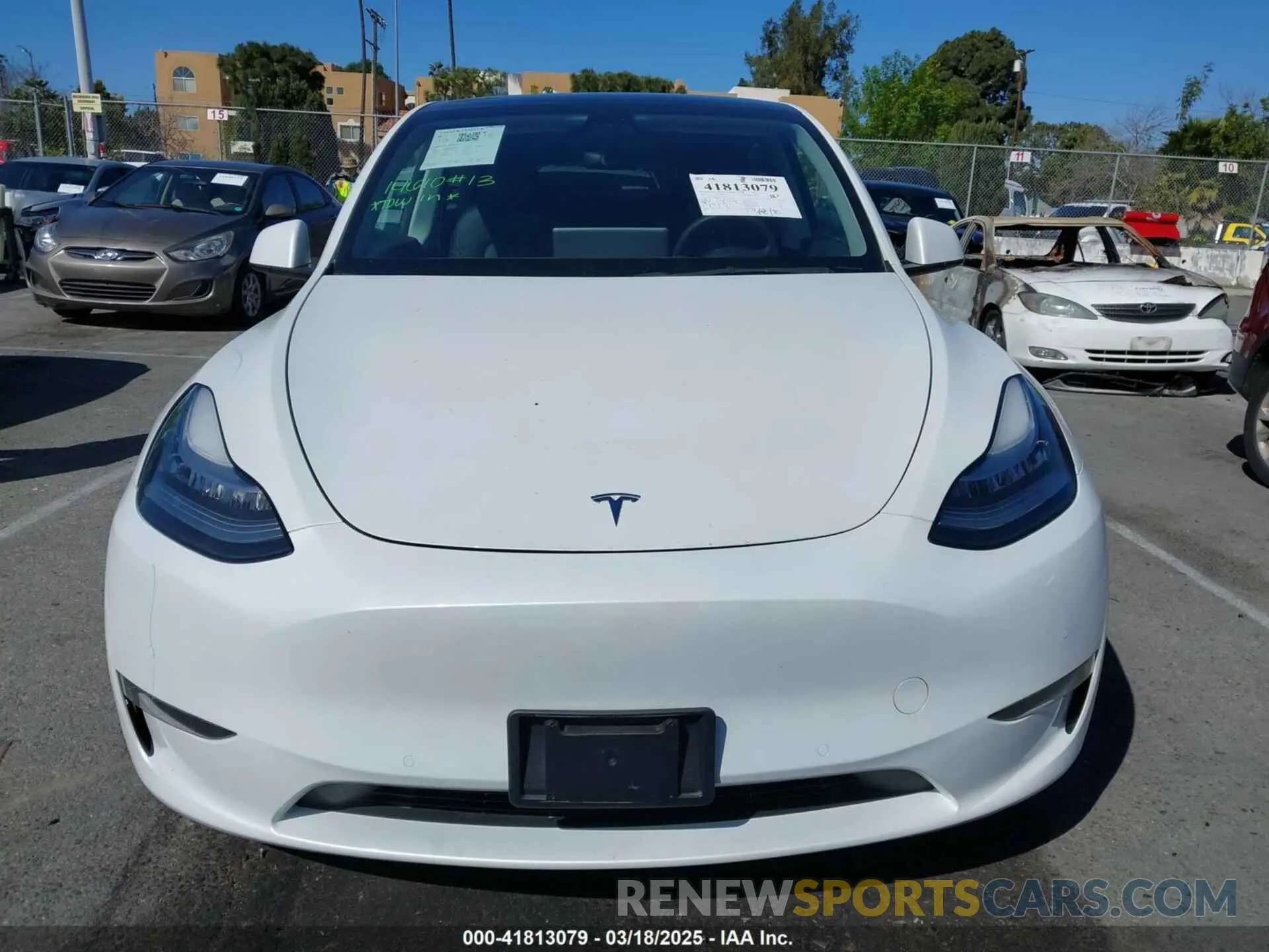 12 fotografías del automóvil dañado 5YJYGDEE0MF277197 TESLA MODEL Y 2021