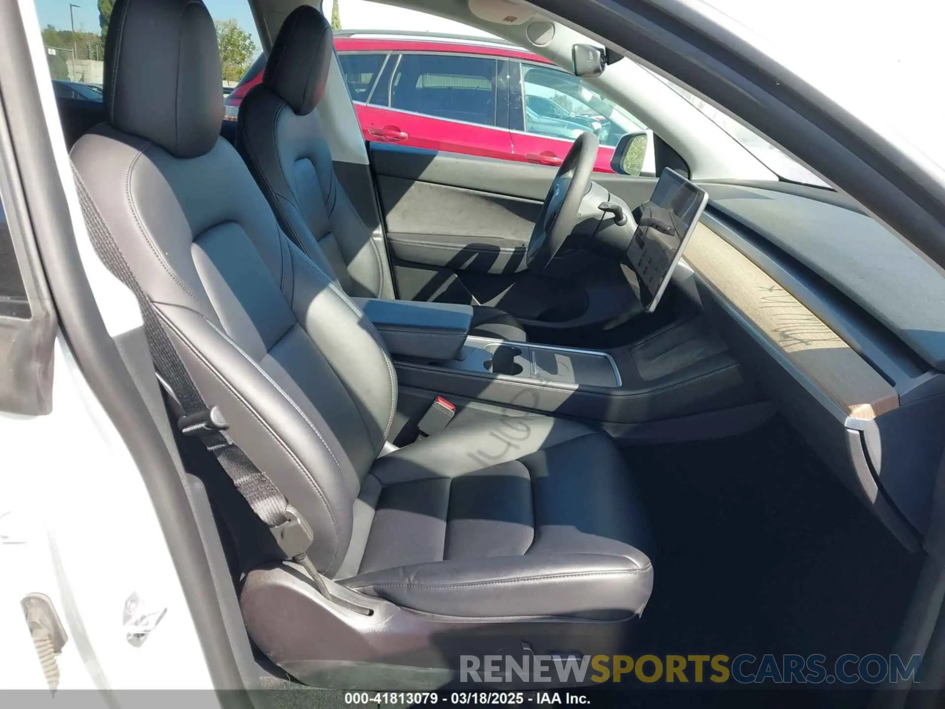 5 fotografías del automóvil dañado 5YJYGDEE0MF277197 TESLA MODEL Y 2021