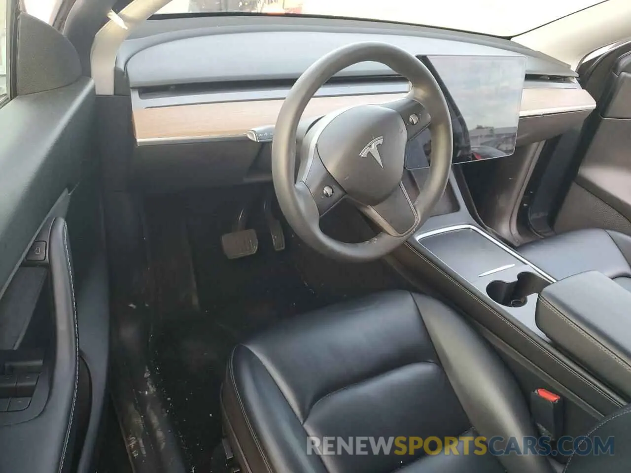 8 fotografías del automóvil dañado 5YJYGDEE0MF278706 TESLA MODEL Y 2021
