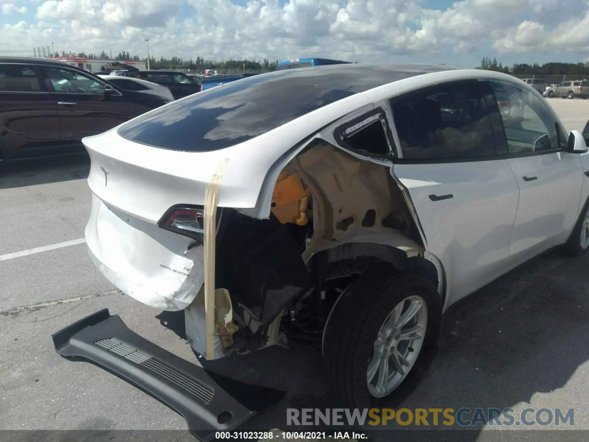 6 fotografías del automóvil dañado 5YJYGDEE1MF066185 TESLA MODEL Y 2021