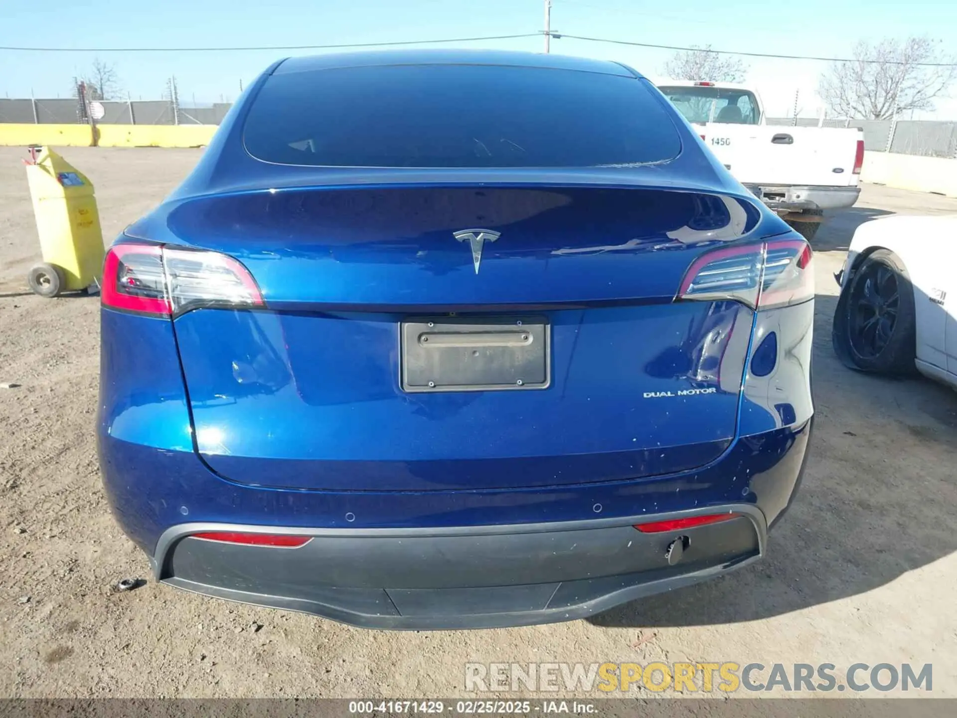 16 fotografías del automóvil dañado 5YJYGDEE1MF070740 TESLA MODEL Y 2021