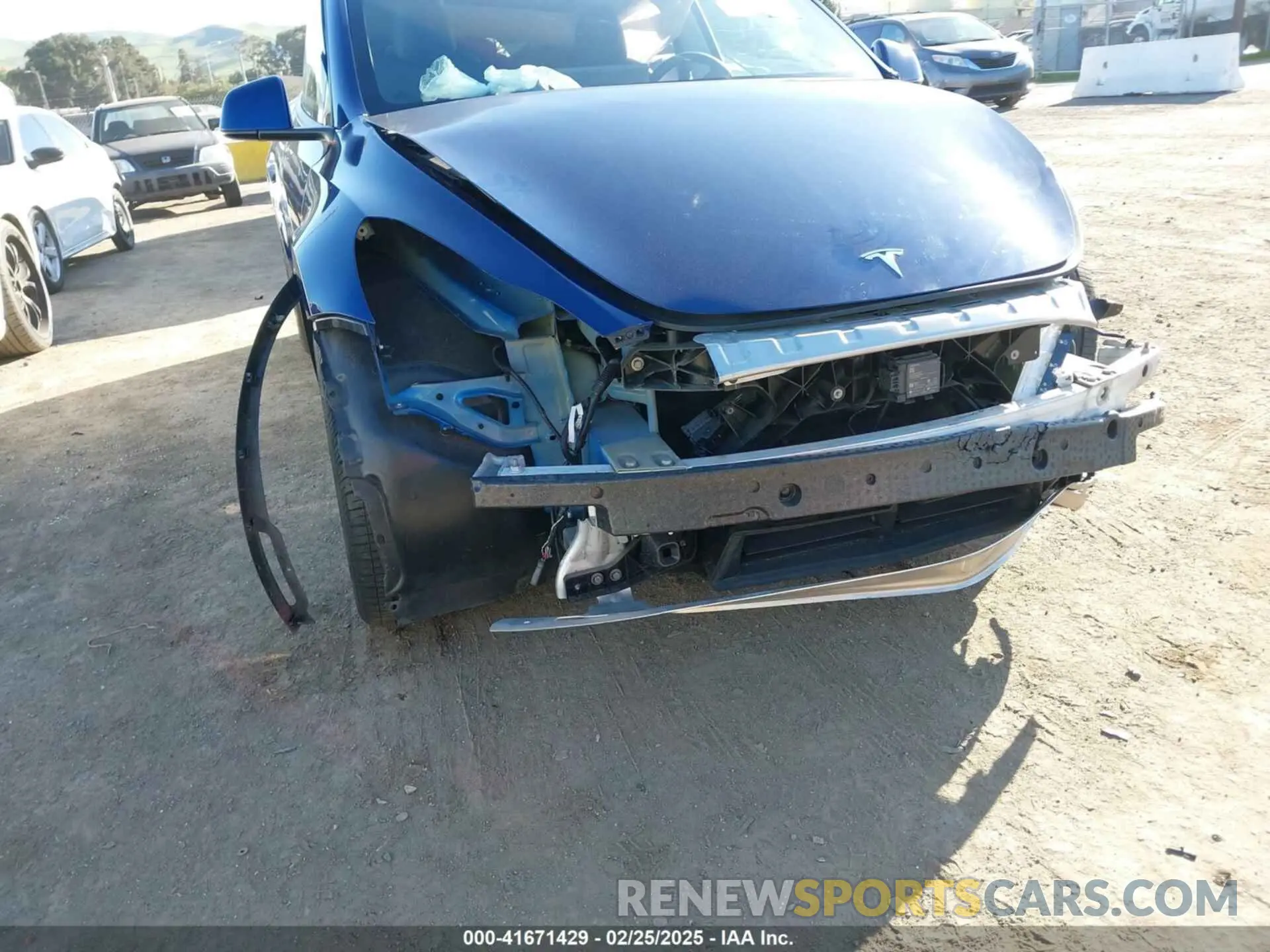 19 fotografías del automóvil dañado 5YJYGDEE1MF070740 TESLA MODEL Y 2021