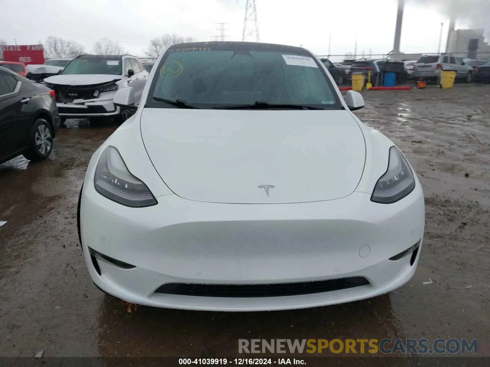 12 fotografías del automóvil dañado 5YJYGDEE1MF074948 TESLA MODEL Y 2021
