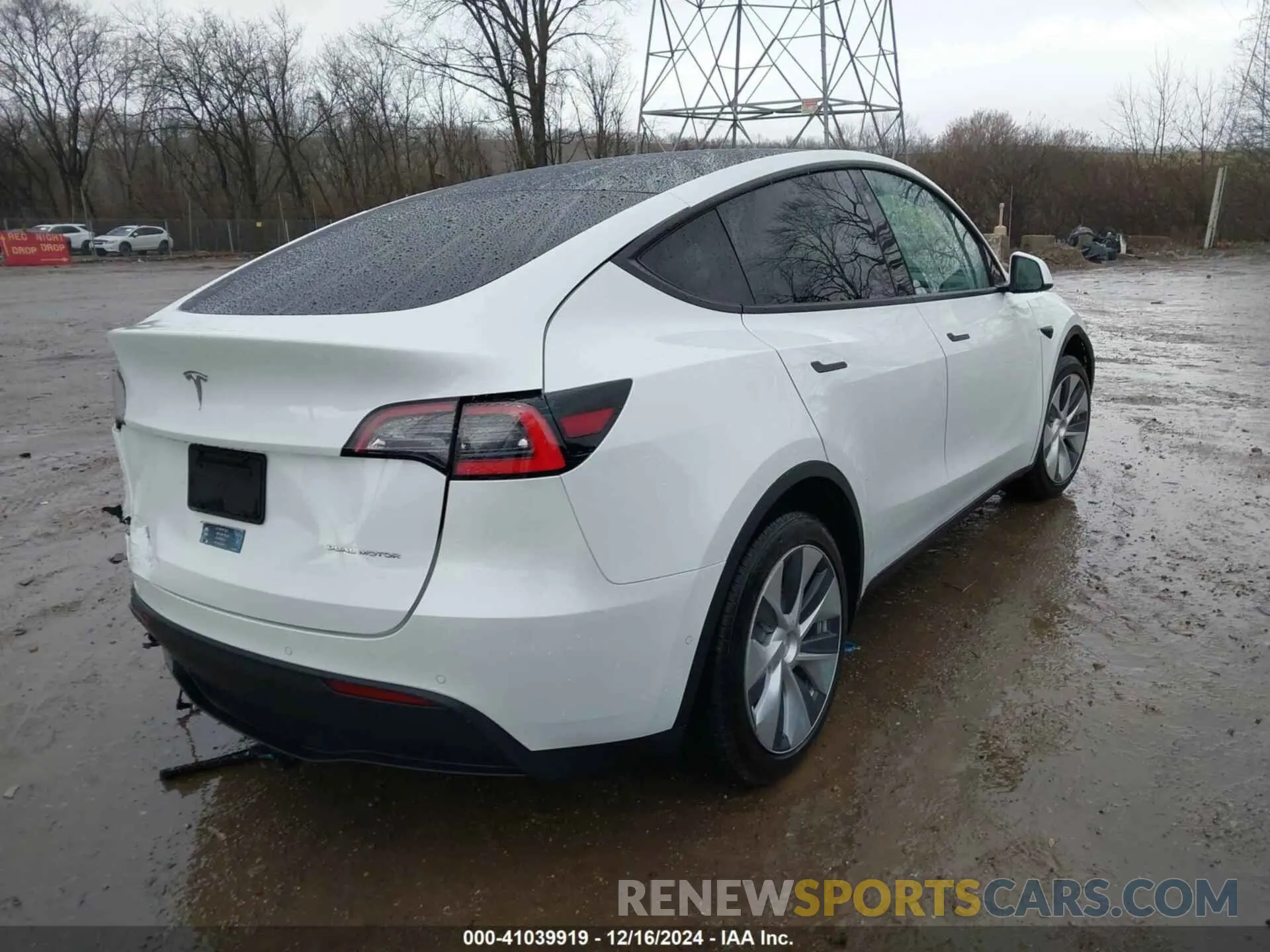 4 fotografías del automóvil dañado 5YJYGDEE1MF074948 TESLA MODEL Y 2021
