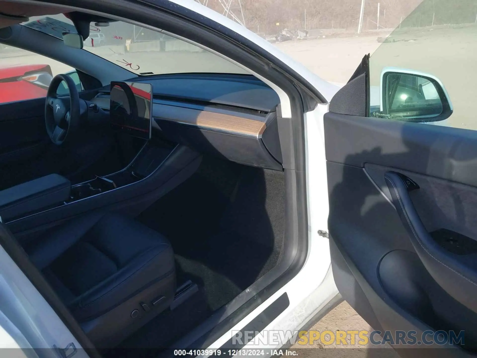 5 fotografías del automóvil dañado 5YJYGDEE1MF074948 TESLA MODEL Y 2021