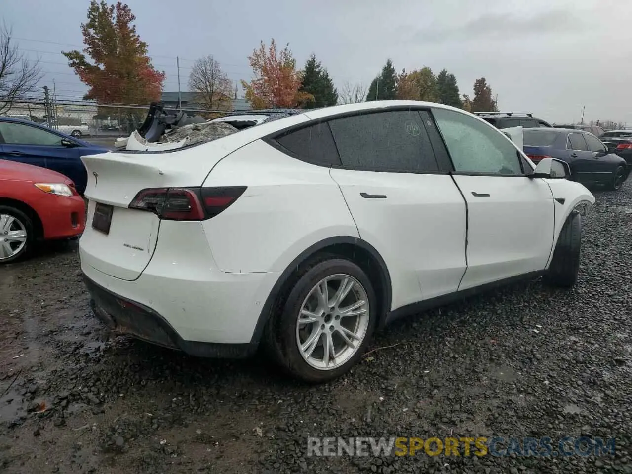 3 fotografías del automóvil dañado 5YJYGDEE1MF199495 TESLA MODEL Y 2021