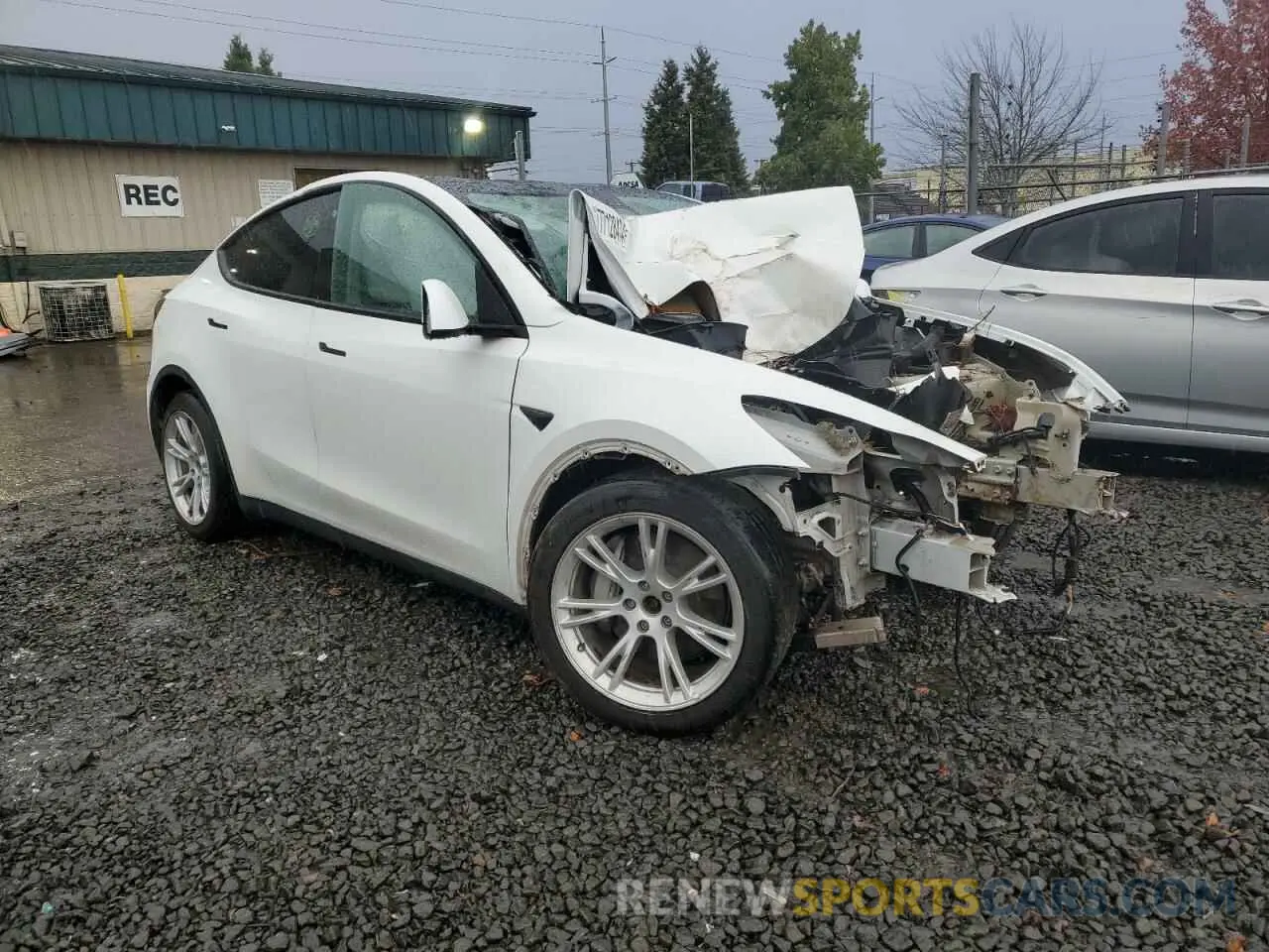 4 fotografías del automóvil dañado 5YJYGDEE1MF199495 TESLA MODEL Y 2021