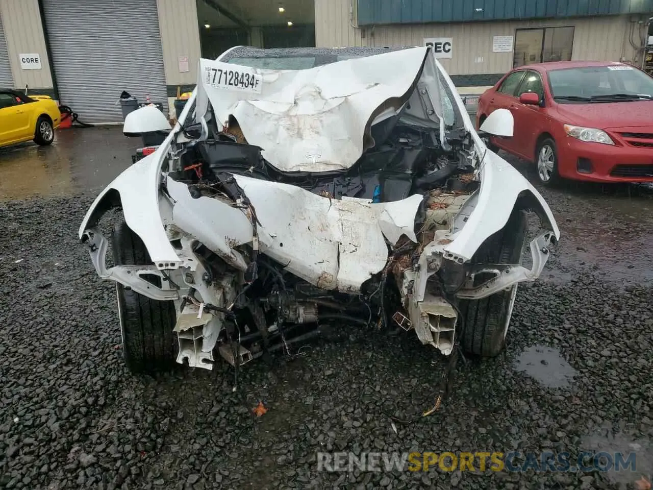 5 fotografías del automóvil dañado 5YJYGDEE1MF199495 TESLA MODEL Y 2021