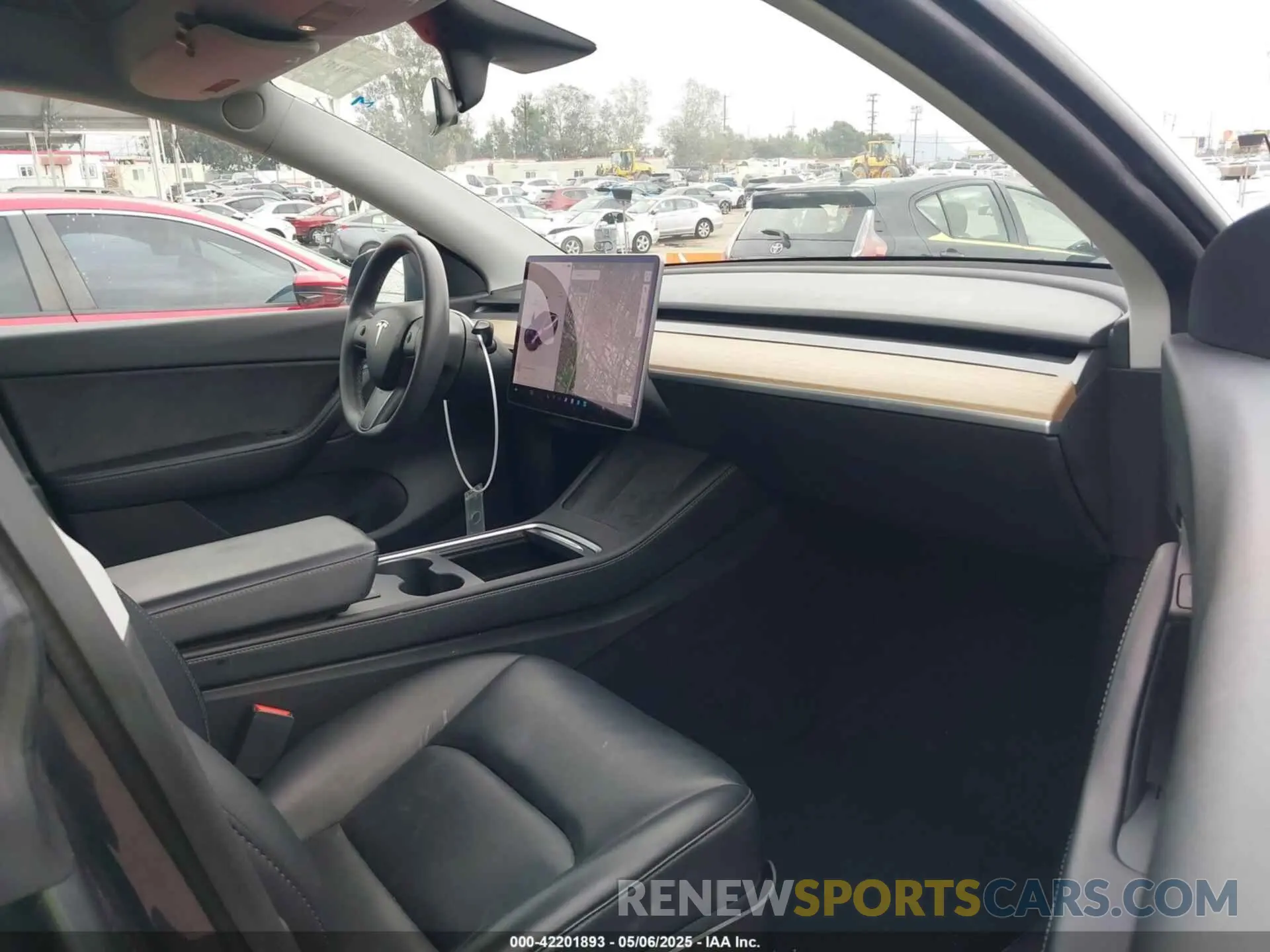 5 fotografías del automóvil dañado 5YJYGDEE1MF217929 TESLA MODEL Y 2021