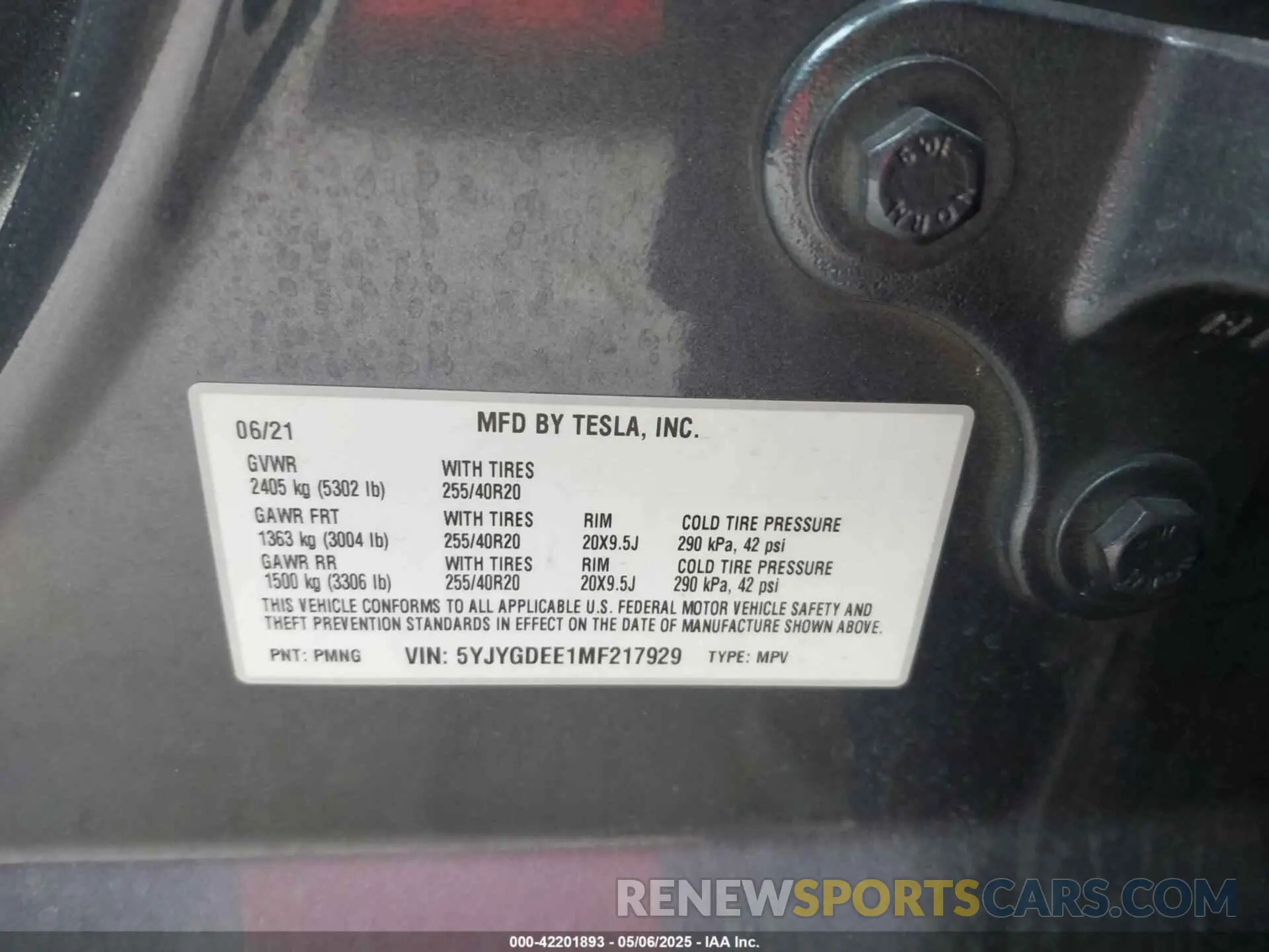 9 fotografías del automóvil dañado 5YJYGDEE1MF217929 TESLA MODEL Y 2021