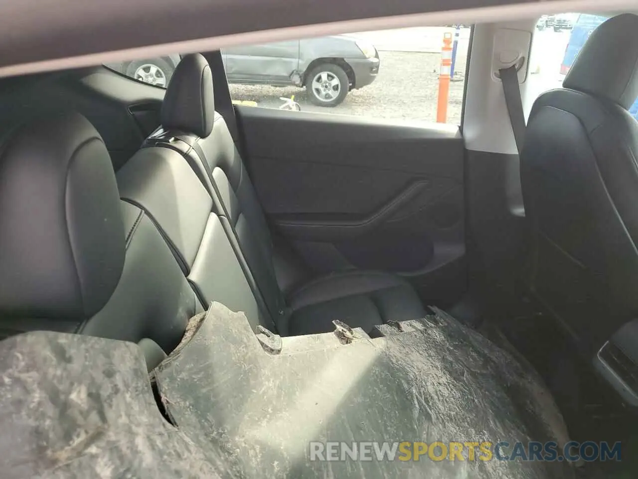 10 fotografías del automóvil dañado 5YJYGDEE1MF233600 TESLA MODEL Y 2021