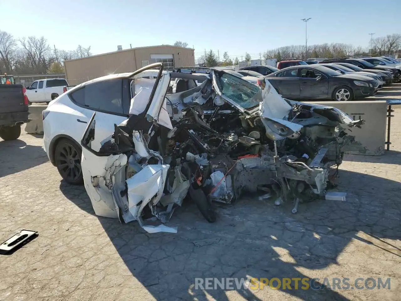 4 fotografías del automóvil dañado 5YJYGDEE1MF253992 TESLA MODEL Y 2021