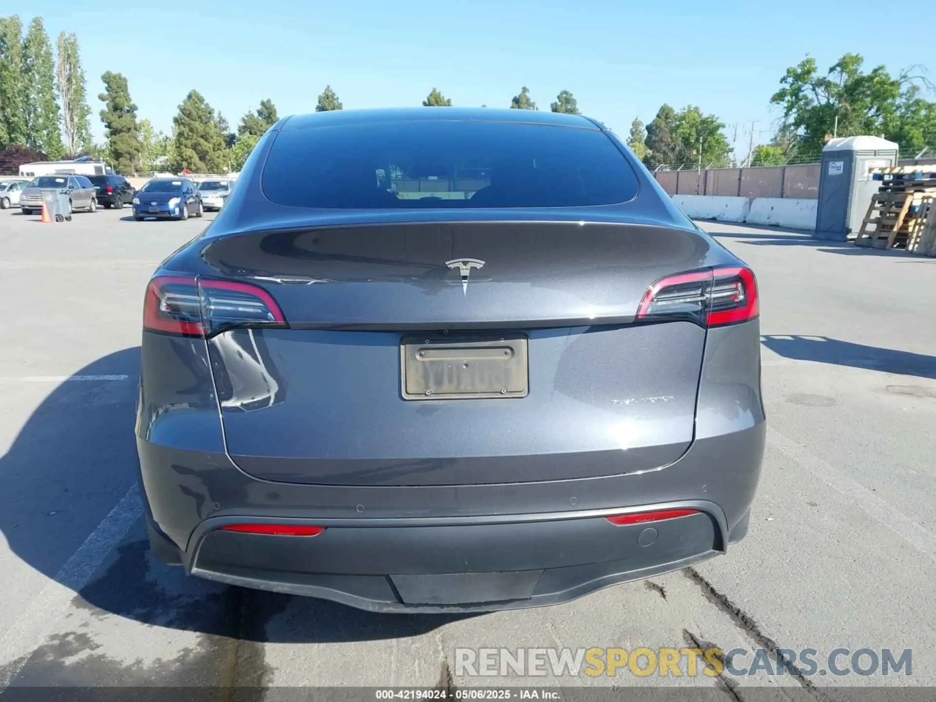 16 fotografías del automóvil dañado 5YJYGDEE1MF273420 TESLA MODEL Y 2021