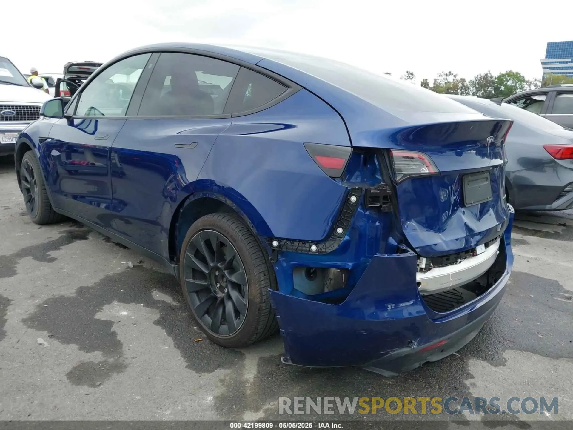 3 fotografías del automóvil dañado 5YJYGDEE1MF282196 TESLA MODEL Y 2021