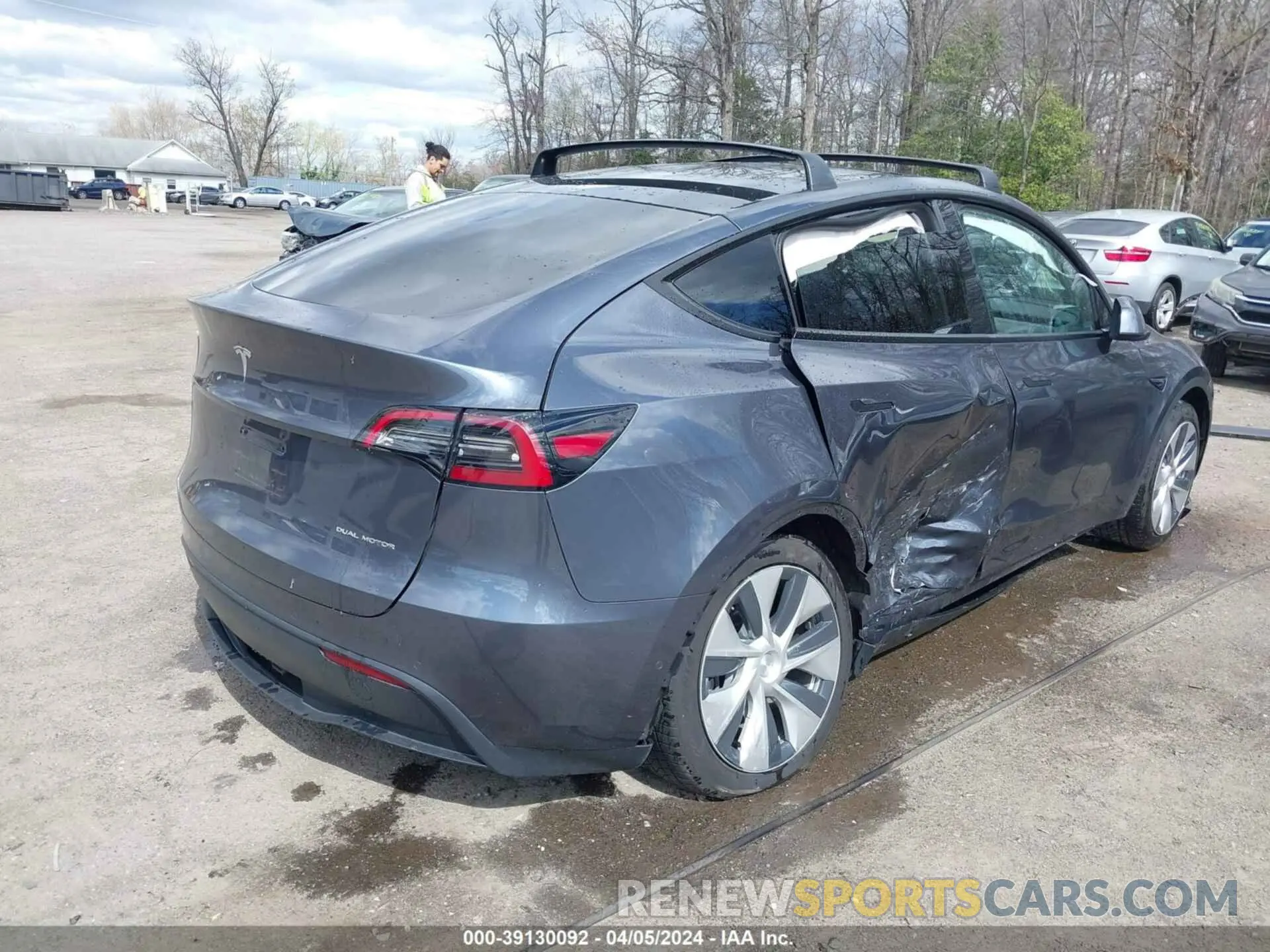4 fotografías del automóvil dañado 5YJYGDEE1MF295045 TESLA MODEL Y 2021