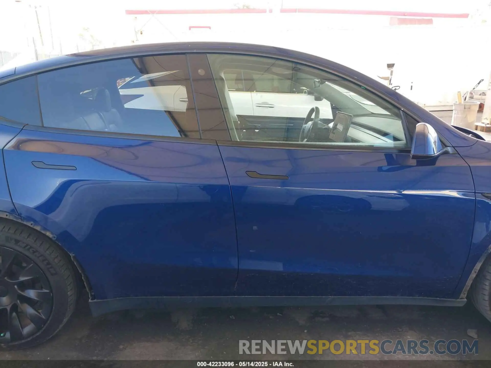 14 fotografías del automóvil dañado 5YJYGDEE1MF296454 TESLA MODEL Y 2021